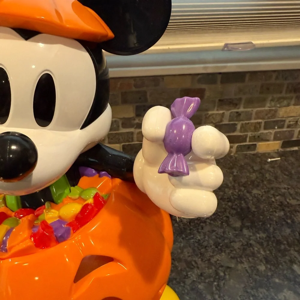 Disney Halloween Mickey Mouse light up Popcorn/ trick-or-treat container